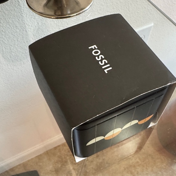 Fossil Silver Watch with Pink Dial - Picture 6 of 7